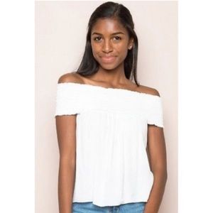 Brandy Melville off the shoulder Seymour